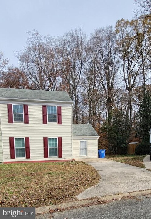 20 Sandra Ct in Indian Head, MD - Building Photo