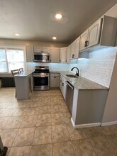 82 Planten Ave in Prospect Park, NJ - Building Photo - Building Photo