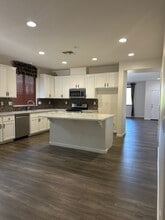 8715 Winterfest Way in Elk Grove, CA - Building Photo - Building Photo