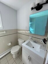 73 Marshall St, Unit #2 in Somerville, MA - Foto de edificio - Building Photo