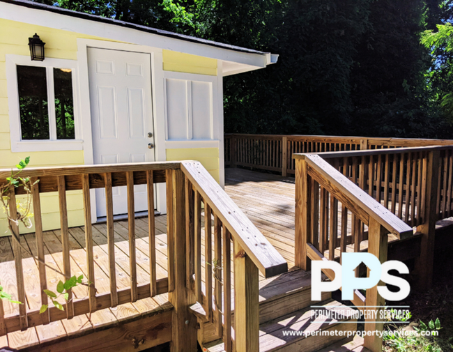 3253 Pebble Dr in East Point, GA - Building Photo - Building Photo