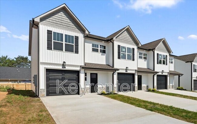 property at 3527 Lynn Ave