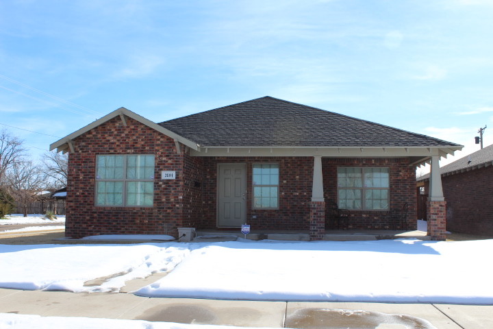 2001 15th St in Lubbock, TX - Building Photo