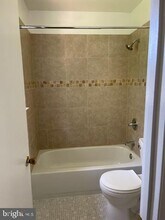14269 Silverdale Dr in Woodbridge, VA - Building Photo - Building Photo