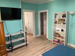 93 Ocean Ave in Old Orchard Beach, ME - Building Photo - Building Photo