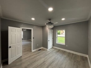 504 Hughes St in Danville, VA - Building Photo - Building Photo