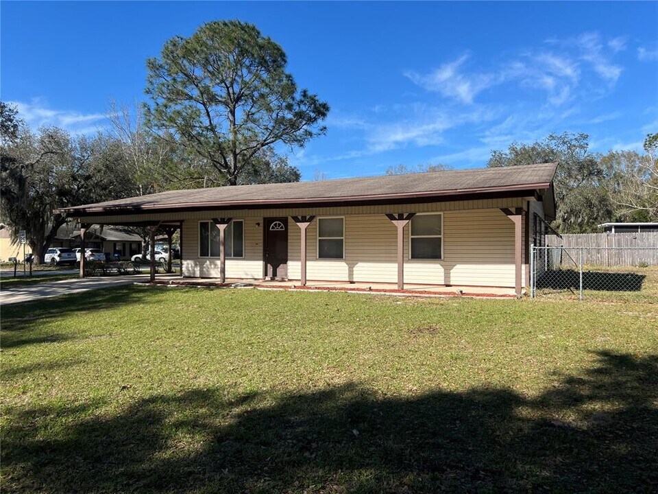 5324 Jacob Ave in Polk City, FL - Building Photo