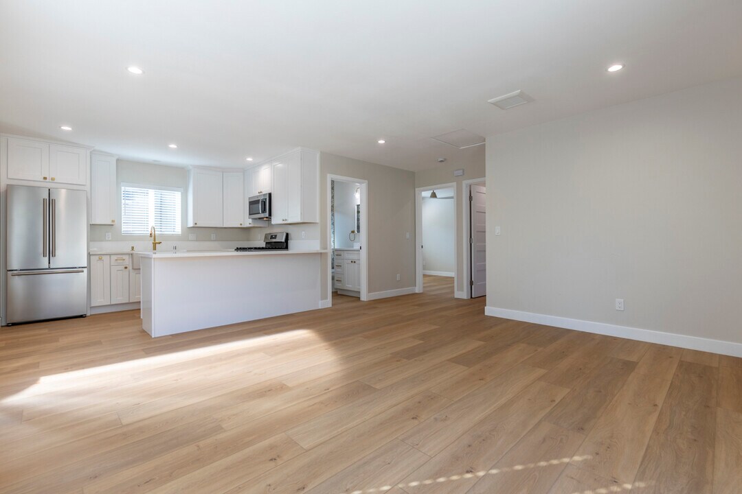 5268 N Thorn St in San Diego, CA - Building Photo