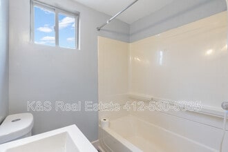 126 Lynnwood Ave in East Pittsburgh, PA - Building Photo - Building Photo