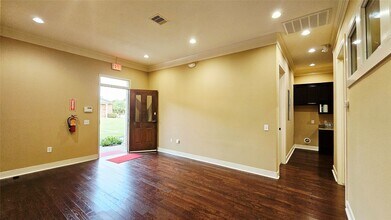 4501 Cartwright Rd in Missouri City, TX - Building Photo - Building Photo