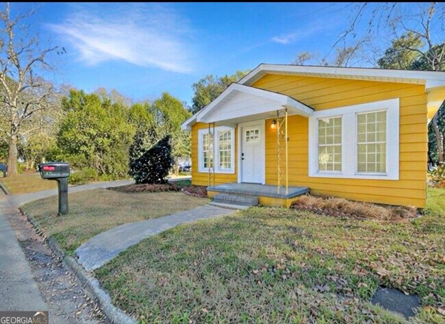 305 Chestnut St in Fort Valley, GA - Building Photo - Building Photo