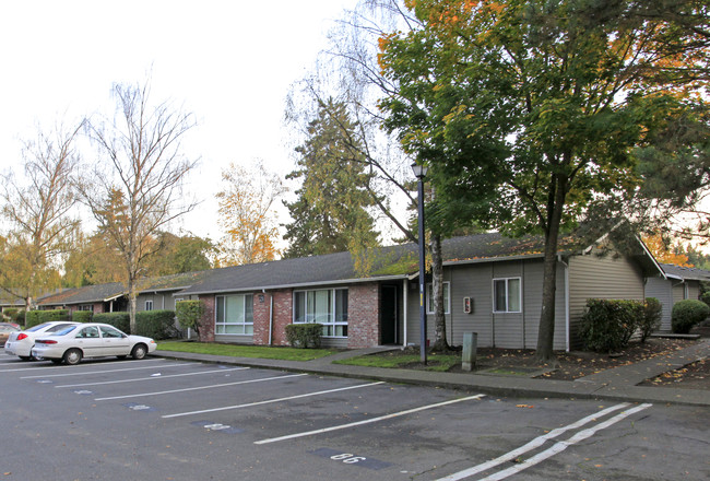 Landmark in Bellevue, WA - Foto de edificio - Building Photo