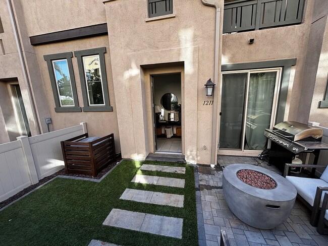 1211 Via Lucero in Oceanside, CA - Building Photo - Building Photo