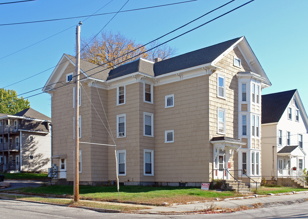 97 Taylor St in Manchester, NH - Building Photo