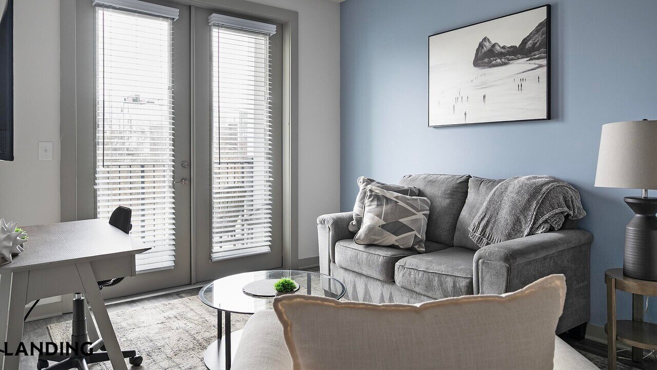 2165 Nolensville Pk in Nashville, TN - Foto de edificio