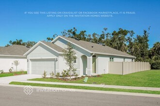 7996 Majestic Palms Ct in Venice, FL - Building Photo - Building Photo