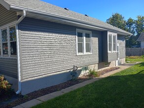 19 5th Ave NW in Aberdeen, SD - Building Photo - Building Photo