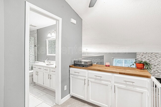 18747 E Carmel Cir in Aurora, CO - Building Photo - Building Photo