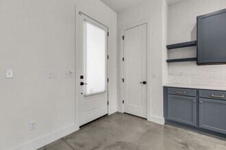 715 32nd Ave N in Nashville, TN - Building Photo - Building Photo