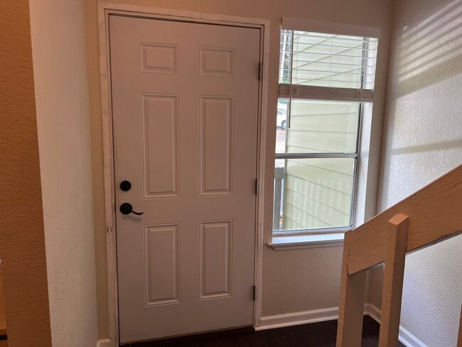 500 National Ave N in Bremerton, WA - Building Photo - Building Photo