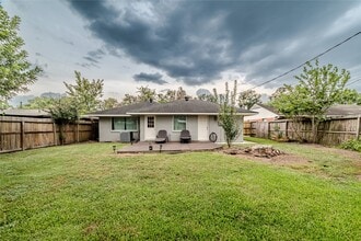 4606 Nina Lee Ln in Houston, TX - Building Photo - Building Photo