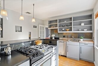 132 Rawson Rd in Arlington, MA - Building Photo - Building Photo