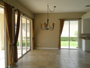 8158 Rosalie Ln in Wellington, FL - Building Photo - Building Photo