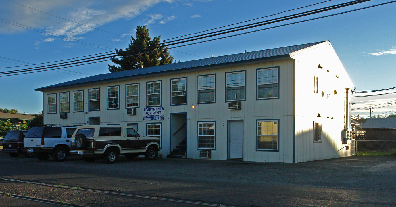 1101 Willow St in Yakima, WA - Foto de edificio