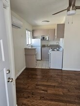 710 S Leland St, Unit .5 in San Pedro, CA - Building Photo - Building Photo