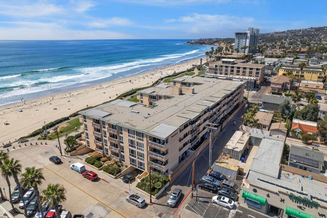 4627 Ocean Blvd in San Diego, CA - Building Photo