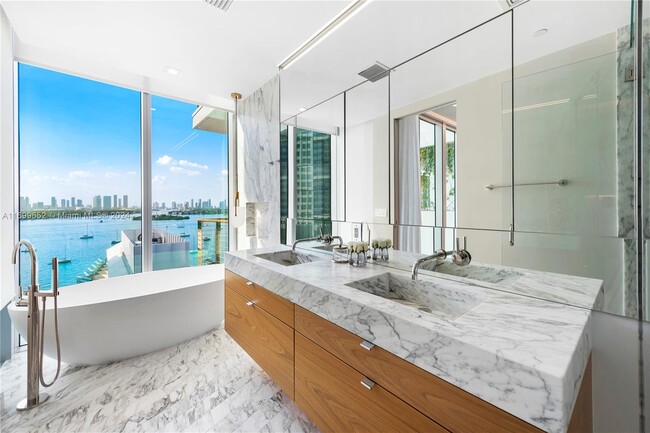 1300 Monad Ter in Miami Beach, FL - Building Photo - Building Photo