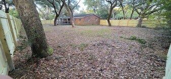 3075 Patricia Dr in Pensacola, FL - Building Photo