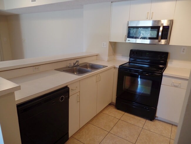 3844 Lyons Rd in Coconut Creek, FL - Building Photo - Building Photo