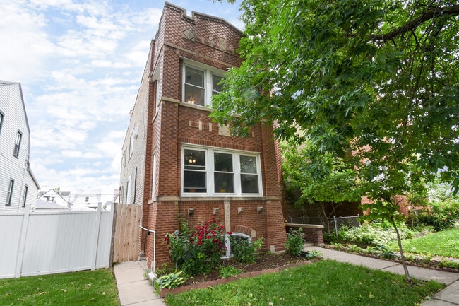 property at 4704 W Patterson Ave