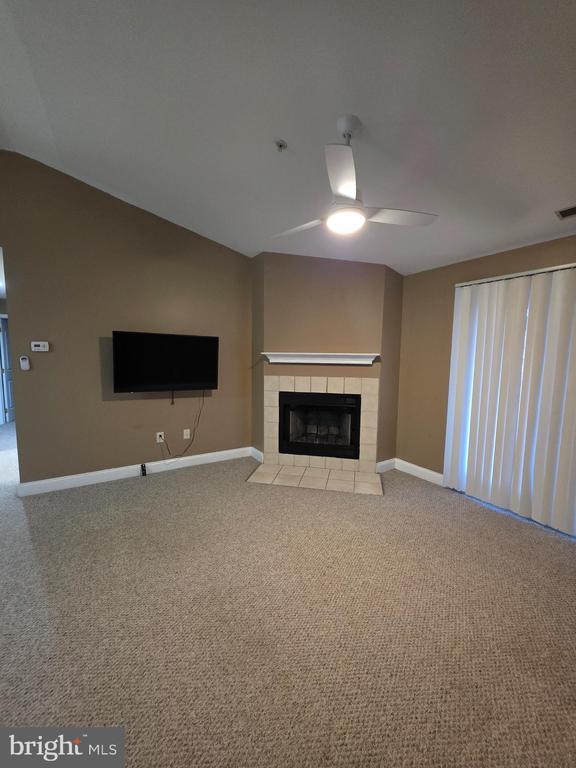 property at 2809 Waters Edge Dr