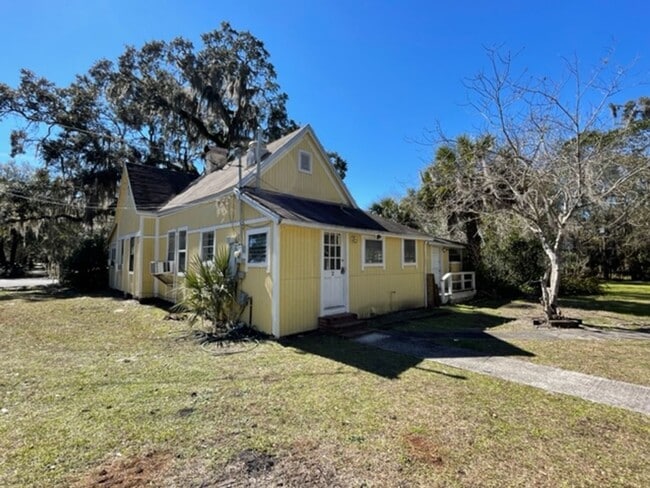 734 NE 3rd Ave in Gainesville, FL - Building Photo - Building Photo