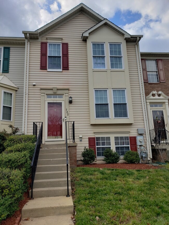 property at 722 Pine Drift Dr