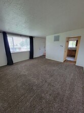 2583 W 4800 S in Roy, UT - Building Photo - Building Photo