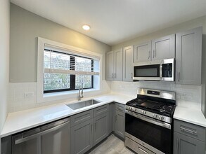 1144 Oak Ave in Evanston, IL - Building Photo - Building Photo