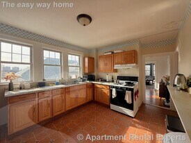74 Newbury St, Unit #3 in Somerville, MA - Building Photo