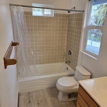 35 Randall Ln, Unit Studio in Santa Rosa, CA - Foto de edificio - Building Photo