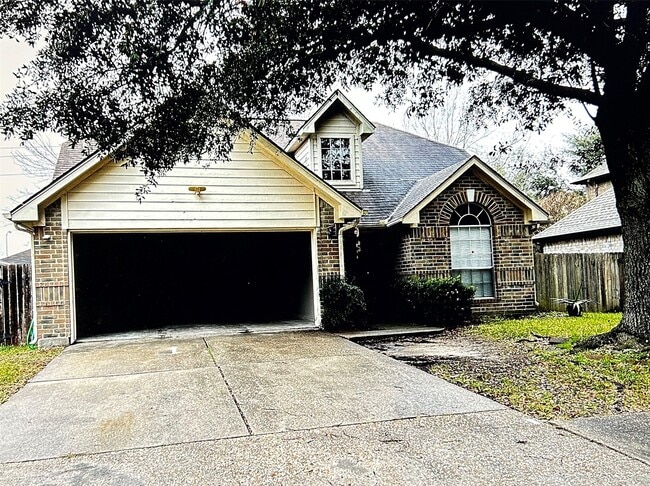 property at 16603 N Meadow Dr