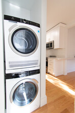210 Hemenway St, Unit 15 in Boston, MA - Building Photo - Building Photo