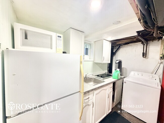 128 Walter St in Kitchener, ON - Building Photo - Building Photo