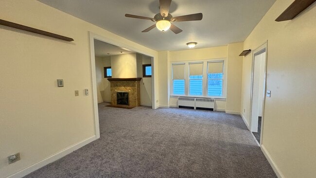 110 Pine St in Elmhurst, IL - Building Photo - Building Photo