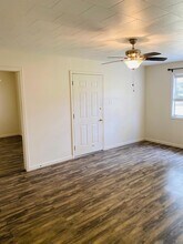 45026 Fontenot Rd in Saint Amant, LA - Foto de edificio - Building Photo