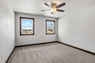 4826 N Marlo Wy in Appleton, WI - Building Photo - Building Photo