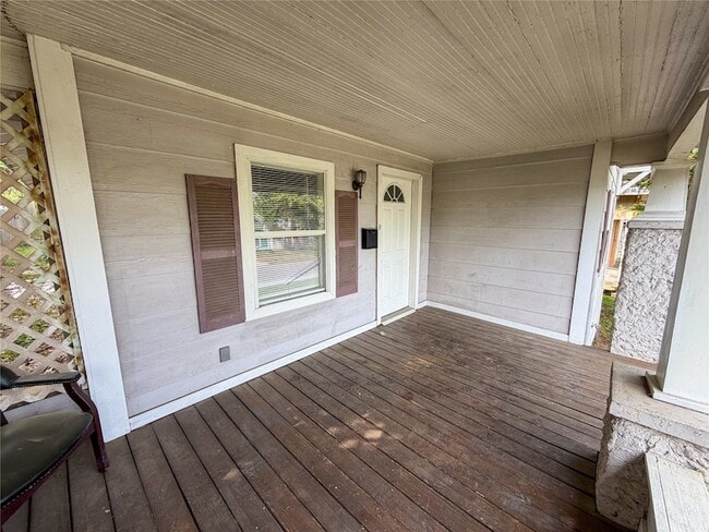 114 E Hull St in Denison, TX - Foto de edificio - Building Photo