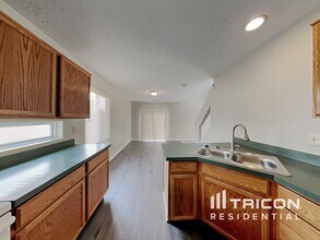 2429 Grand Fir Dr in Greenwood, IN - Building Photo - Building Photo