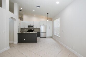 13306 NW 16th St in Pembroke Pines, FL - Building Photo - Building Photo